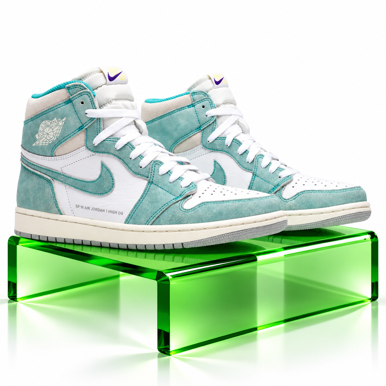 Air Jordan 1 Retro High OG “Turbo Green” Sneakers