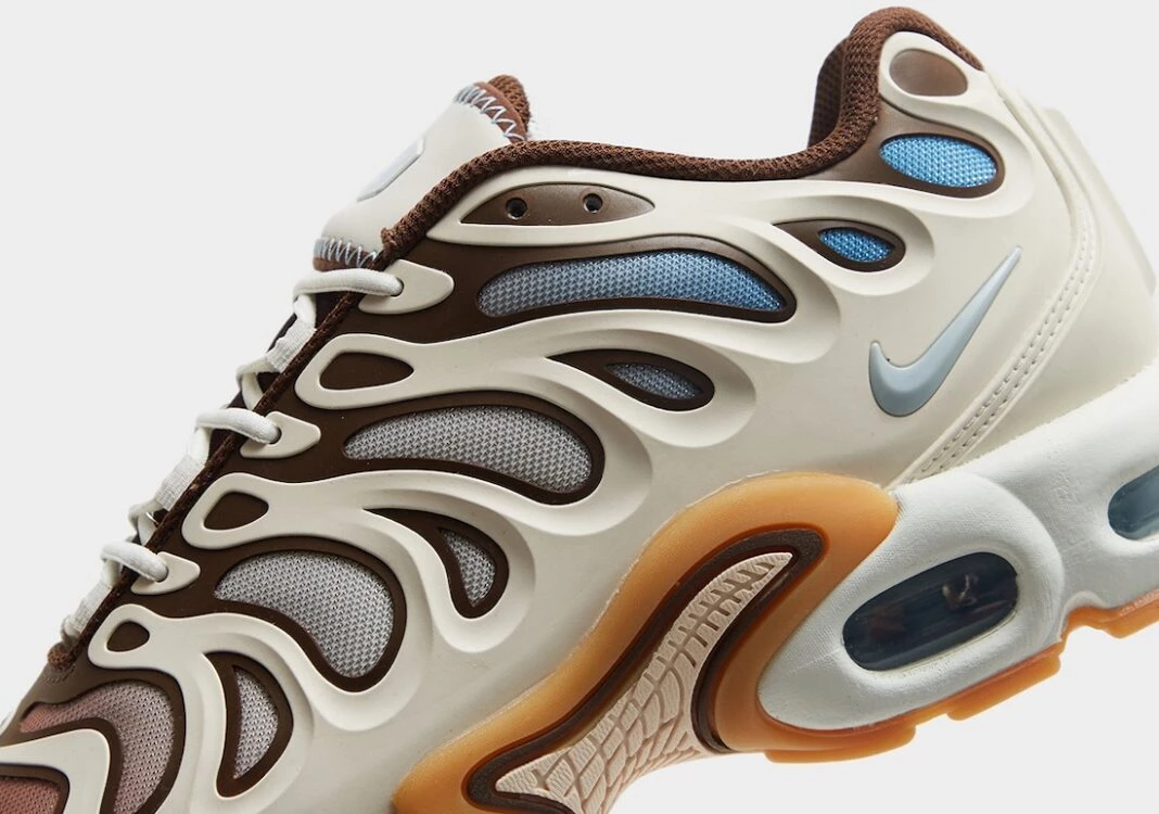 Nike Air Max Plus Drift “Phantom / Cacao Wow” Sneakers - Image 2